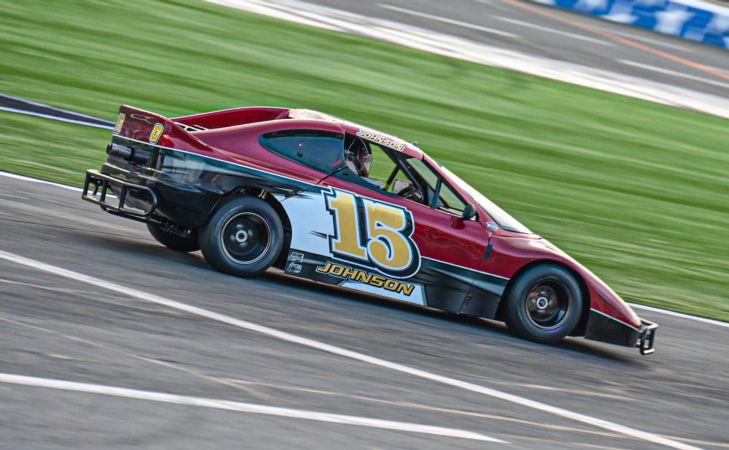 Alison Johnson wheels her Bandolero in Round 6 of the Cook Out Summer Shootout