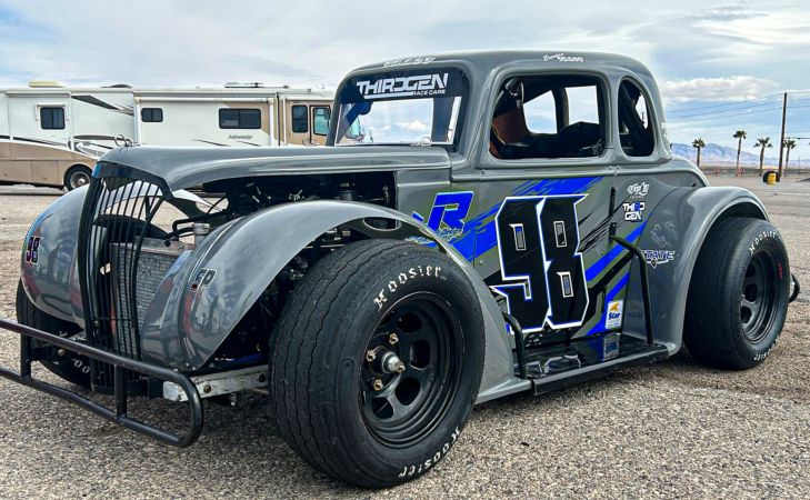 Brendan Tracy’s Legend Car awaits its turn to go and practice.