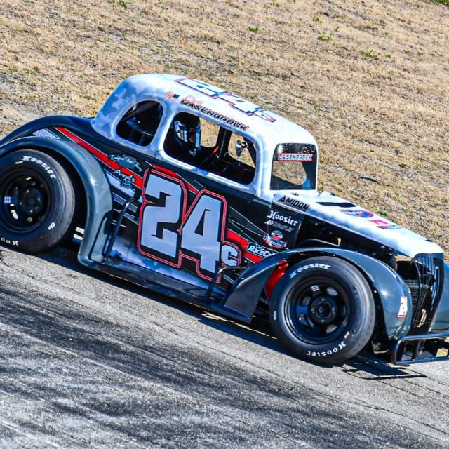 Cole Dasenbrock qualiyfing his Legend Car during the 2026 INEX Winter Nationals at Auburndale Speedway. 
