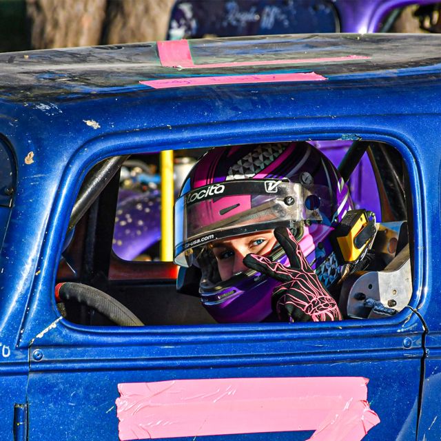 Racelyn giving the photographer a thumbs at Nodak Speedway.