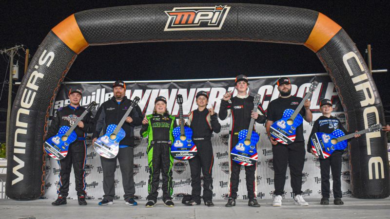 The 2024 Nashville Spring Series presented by MPI champions (L-R); Michael Crafton (Semi-Pro), Kevin Rollins (Masters), Colt Johnson (Outlaws), Owen Zacharias (Outlaws), Trayc Walker-Scott (Young Lions), Alex McCollum (Pro), and Landon Thrasher (Bandits).