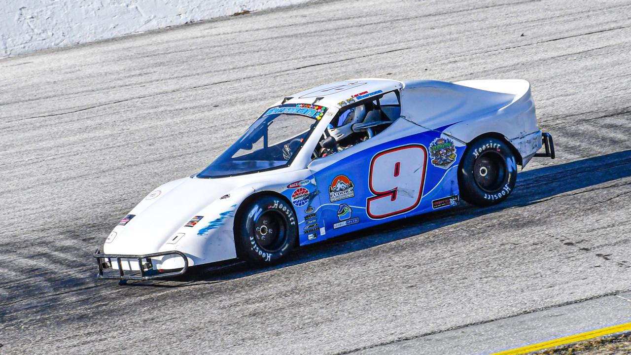 OUTLAWS Division Champions