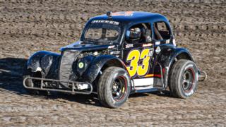 YOUNG LIONS Dirt Champions